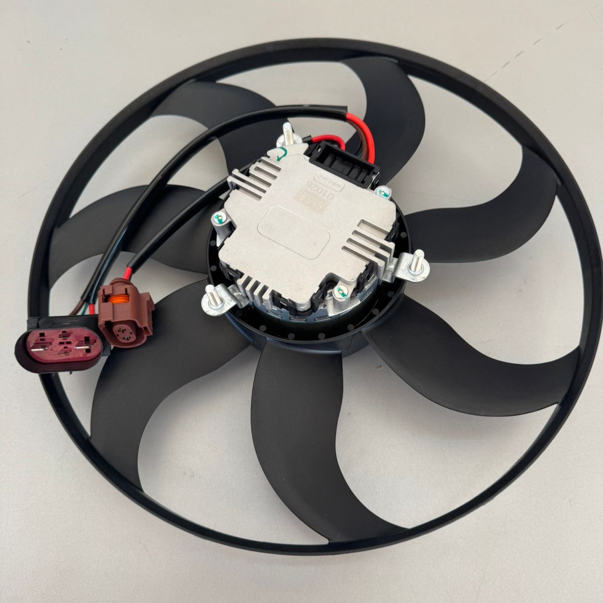 ELECTROVENTILADOR VOLKSWAGEN VENTO